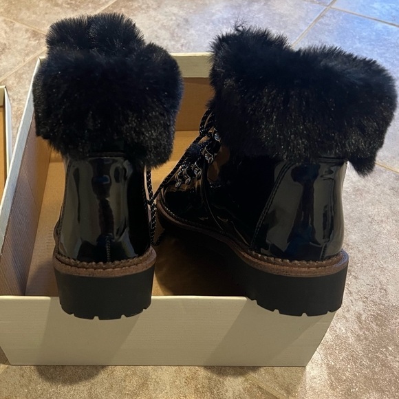 🆕 Esprit Celestin faux patent leather fur lace up fashion boots black - Picture 7 of 11